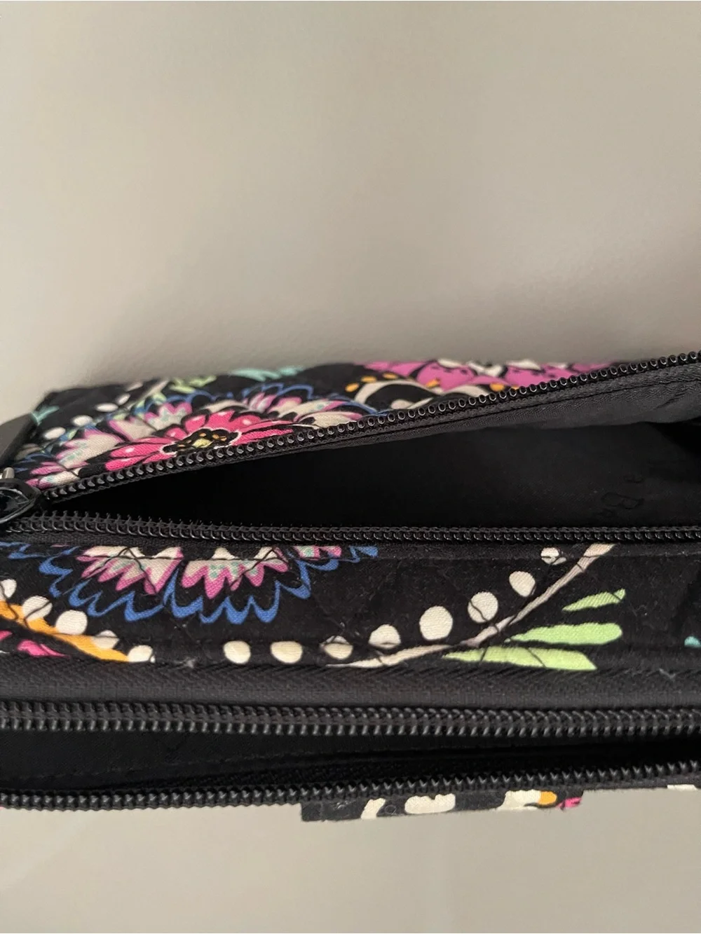 Vera Bradley Quilted Turn Lock Wallet in Retired Bandana Swirl Pattern - Picture 5 of 8